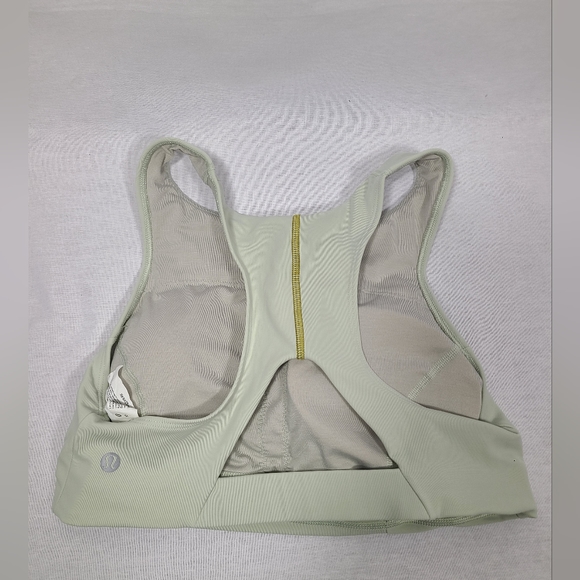 Lululemon Tough Train High-Neck Bra *Medium Support, C/D Cup size 10 - Picture 5 of 7